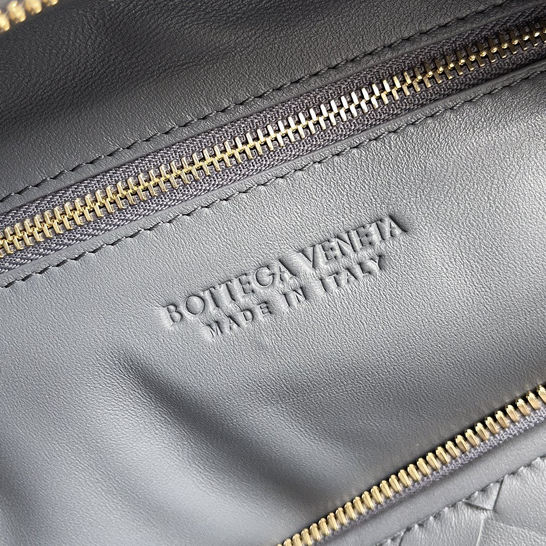 Bottega Veneta Hobo Bags